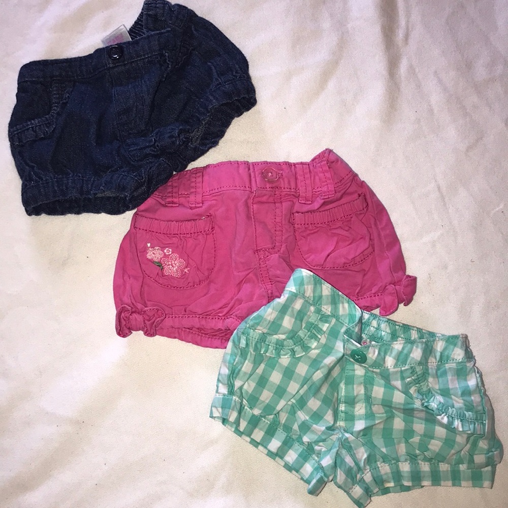 Girls shorts 0-3 month